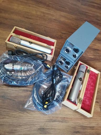 Flea 12 – stereo pair – Excellent condition – VAT included – original packaging