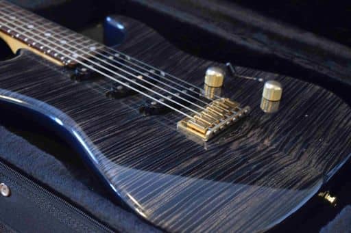 Valley Arts Custom Pro USA Short Scale